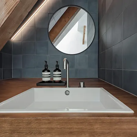 Lukas Kapeller Und Restaurant Hotel 4*