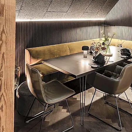 Hotel Lukas Kapeller Und Restaurant 4*