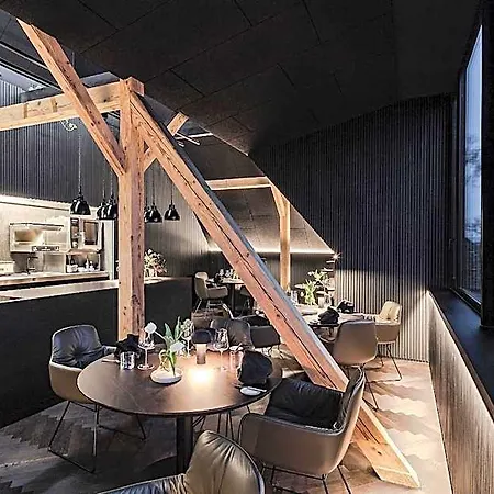 Lukas Kapeller Und Restaurant Hotel 4*