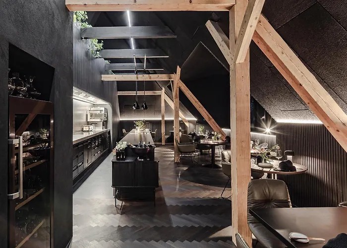 Otel Lukas Kapeller Und Restaurant 4*