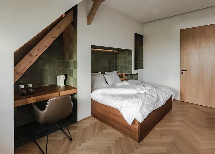 Otel Lukas Kapeller Und Restaurant 4*