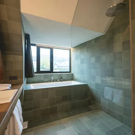 酒店 Lukas Kapeller Und Restaurant 4*