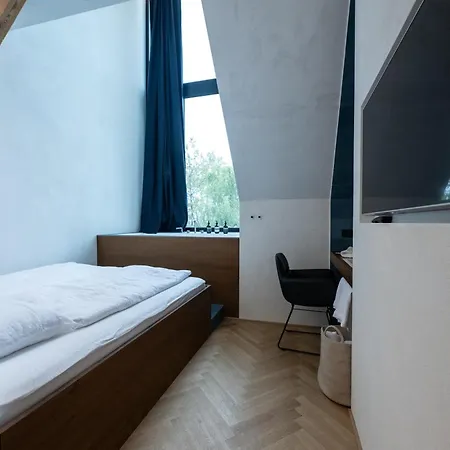 Hotel Lukas Kapeller Und Restaurant