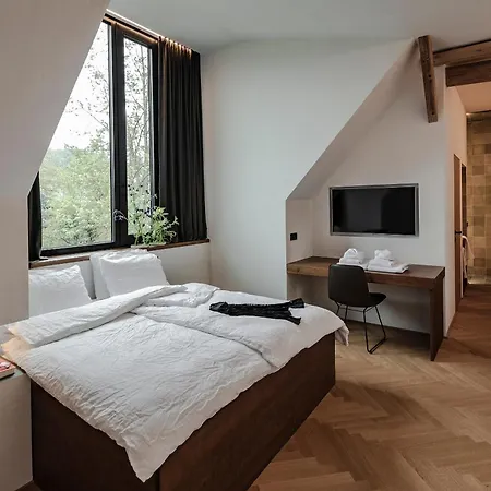 酒店 Lukas Kapeller Und Restaurant 4*