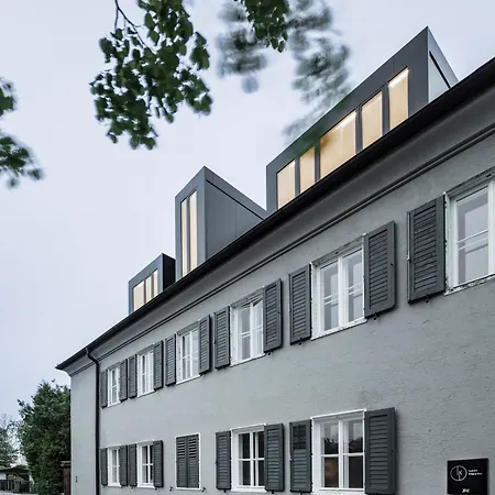 Lukas Kapeller Und Restaurant Hotel