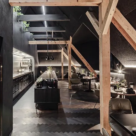 Hotel Lukas Kapeller Und Restaurant 4*