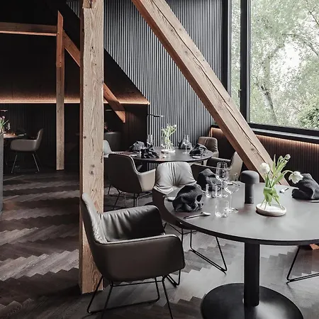 Lukas Kapeller Und Restaurant 4* 施泰尔