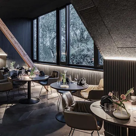 Lukas Kapeller Und Restaurant Hotel