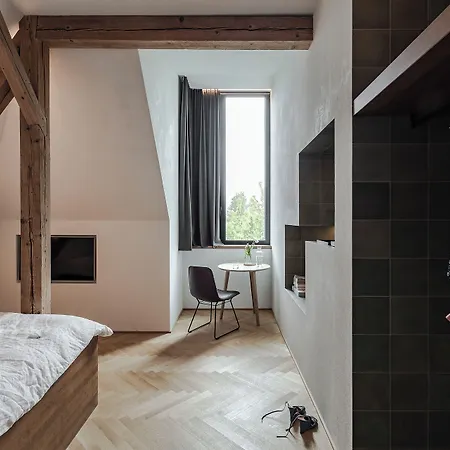 酒店 Lukas Kapeller Und Restaurant 4*